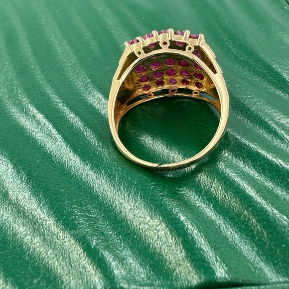 14k Yellow Gold Ruby Ring size 8 - Picture 3 of 9